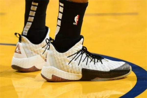 匹克閃電2019多少錢 路威版閃電2019價(jià)格 匹克閃電2019多少錢 路威版閃電2019價(jià)格