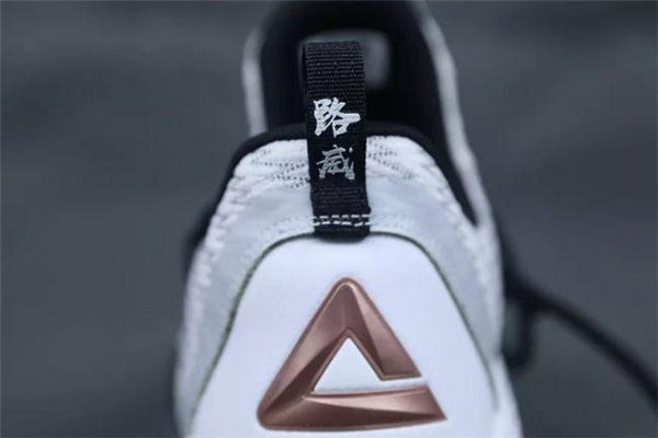 匹克閃電2019多少錢 路威版閃電2019價(jià)格 匹克閃電2019多少錢 路威版閃電2019價(jià)格