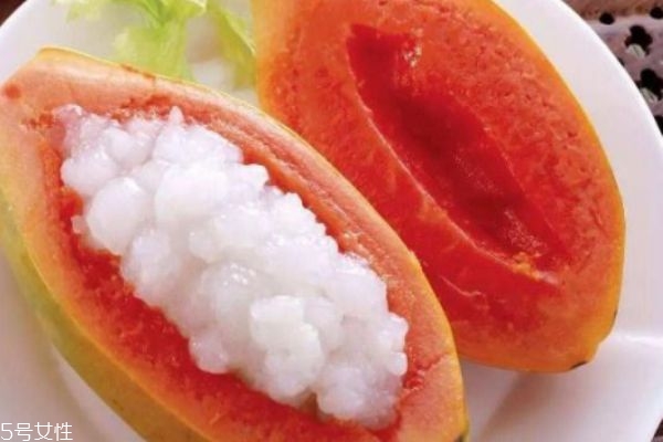 木瓜籽是白色的能吃嗎 建議不要吃 木瓜籽是白色的能吃嗎 建議不要吃