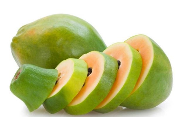 木瓜沒熟吃了會怎么樣 木瓜豐胸有科學依據(jù)嗎 木瓜沒熟吃了會怎么樣 木瓜豐胸有科學依據(jù)嗎