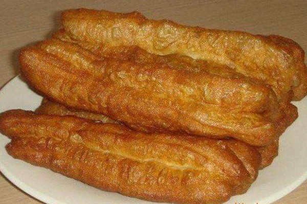 油條可以隔夜吃嗎 油條的吃法 油條可以隔夜吃嗎 油條的吃法