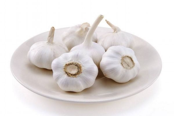 剝完蒜手上的味怎么辦 去除手上大蒜味道小妙招 剝完蒜手上的味怎么辦 去除手上大蒜味道小妙招