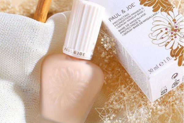 搪瓷隔離和羅拉妝前乳哪個好 妝前乳和隔離霜的區(qū)別 搪瓷隔離和羅拉妝前乳哪個好 妝前乳和隔離霜的區(qū)別