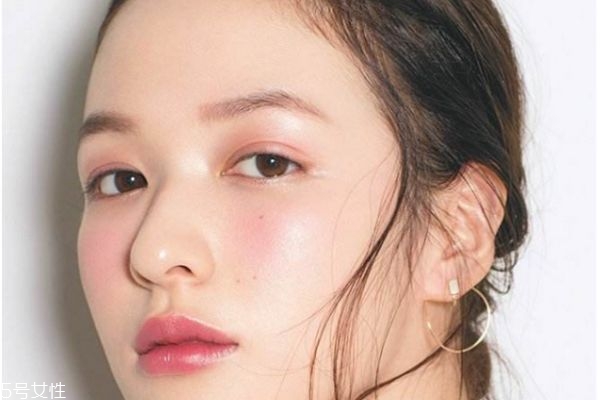 保濕面膜可以天天做嗎 保濕面膜用完要洗臉嗎 保濕面膜可以天天做嗎 保濕面膜用完要洗臉嗎