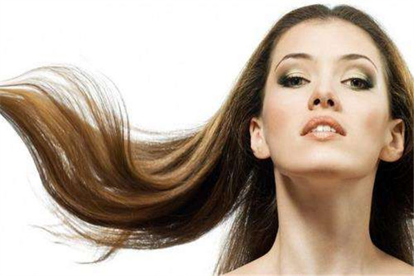 頭發(fā)越洗越油怎么回事 頭發(fā)的護(hù)發(fā)方法 頭發(fā)越洗越油怎么回事 頭發(fā)的護(hù)發(fā)方法