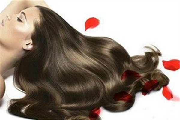 頭發(fā)越洗越油怎么回事 頭發(fā)的護(hù)發(fā)方法 頭發(fā)越洗越油怎么回事 頭發(fā)的護(hù)發(fā)方法