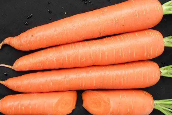 胡蘿卜可以炒雞蛋嗎 胡蘿卜的吃法 胡蘿卜可以炒雞蛋嗎 胡蘿卜的吃法