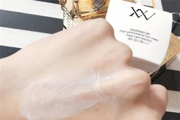 vn鉑金包防曬霜多少錢 韓國vn防曬霜價(jià)格 vn鉑金包防曬霜多少錢 韓國vn防曬霜價(jià)格