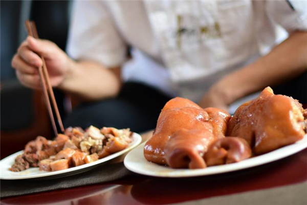 吃豬頭肉會(huì)胖嗎 豬頭肉熱量 吃豬頭肉會(huì)胖嗎 豬頭肉熱量