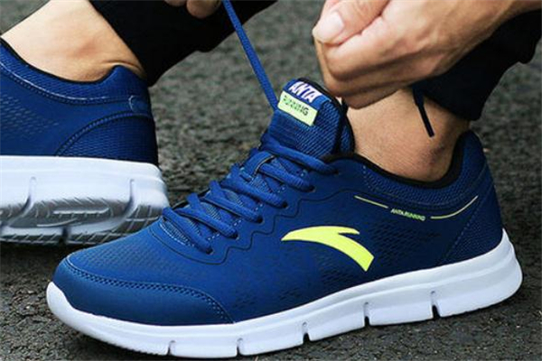 安踏是哪個(gè)國家的品牌 國貨之光 安踏是哪個(gè)國家的品牌 國貨之光