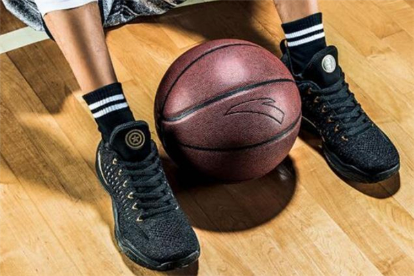 安踏運(yùn)動(dòng)鞋質(zhì)量怎么樣 性價(jià)比相當(dāng)高 安踏運(yùn)動(dòng)鞋質(zhì)量怎么樣 性價(jià)比相當(dāng)高