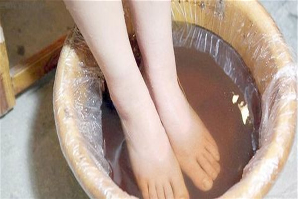 泡腳可以瘦腿嗎 泡腳的好處 泡腳可以瘦腿嗎 泡腳的好處