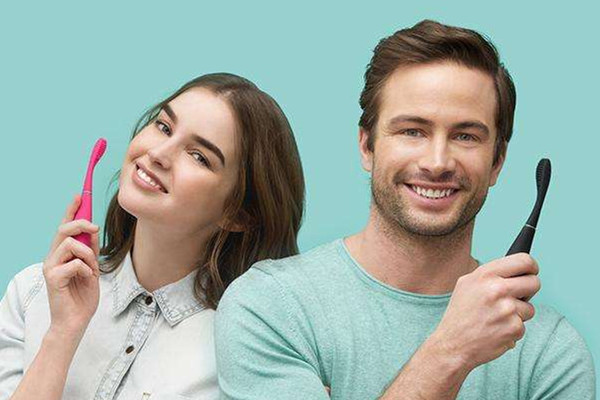 電動牙刷的危害是什么 電動牙刷好嗎 電動牙刷的危害是什么 電動牙刷好嗎