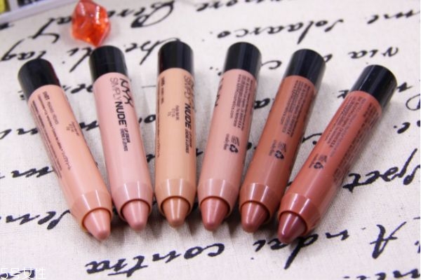 唇膏筆怎么用 唇膏筆用法 唇膏筆怎么用 唇膏筆用法