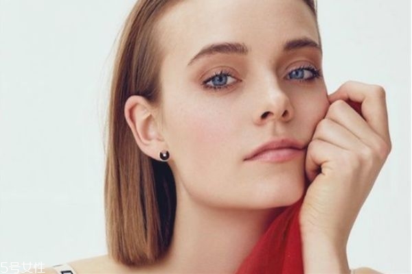 隆鼻假體取出會痛嗎 取隆鼻假體恢復(fù)過程