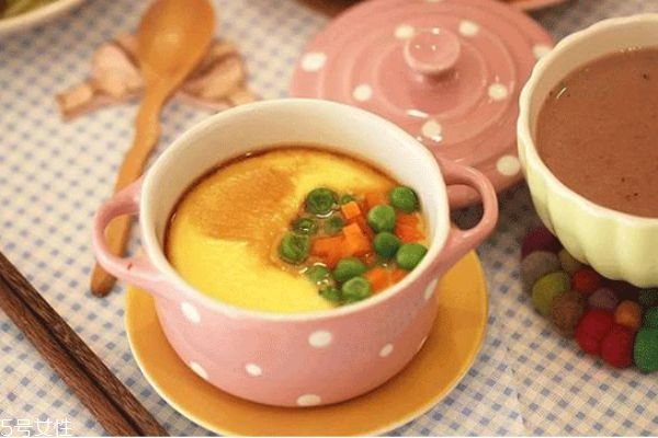 孕婦吃雞蛋好還是鴨蛋好 孕婦吃雞蛋的最佳時(shí)間 孕婦吃雞蛋好還是鴨蛋好 孕婦吃雞蛋的最佳時(shí)間