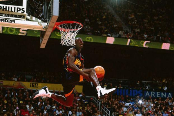 打籃球怎么練彈跳力 彈跳力怎么訓練 打籃球怎么練彈跳力 彈跳力怎么訓練