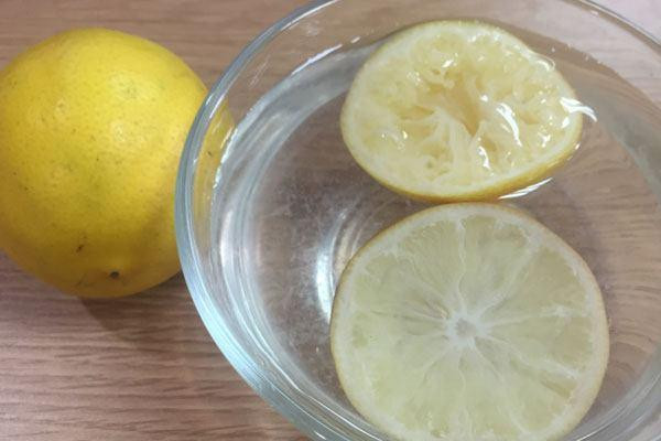 喝檸檬水有什么保健功效呢 原因是這樣 喝檸檬水有什么保健功效呢 原因是這樣