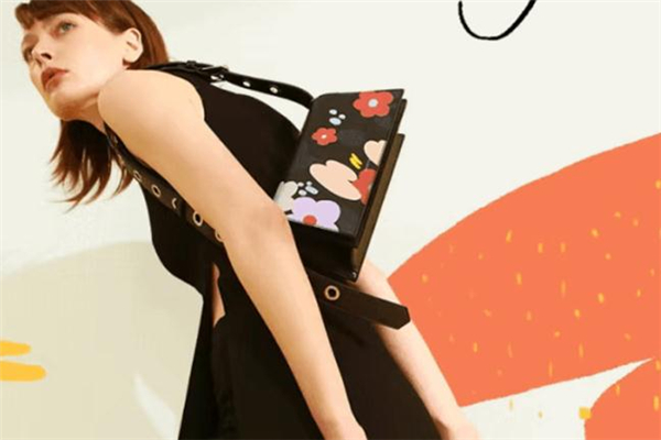 2019小ck520花蜜包多少錢(qián) 小ck520限定禮盒價(jià)格