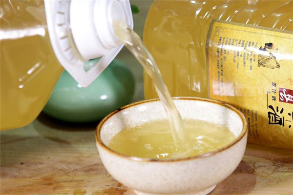 血糖高能喝黃酒嗎 不要過(guò)量飲酒 血糖高能喝黃酒嗎 不要過(guò)量飲酒