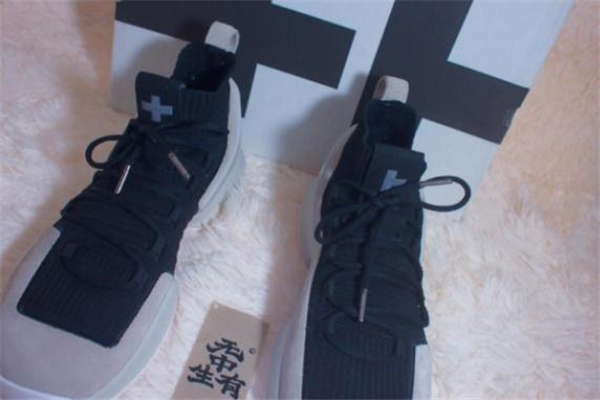 無中生有籃球鞋測評 國貨實(shí)戰(zhàn)好鞋