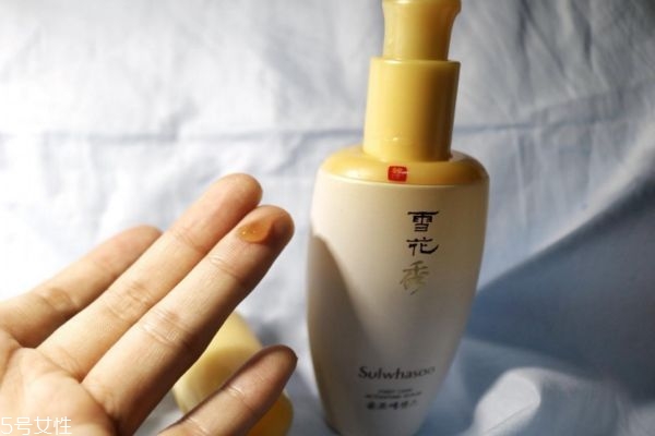 潤燥精華跟什么搭配 潤燥精華搭配什么精華 潤燥精華跟什么搭配 潤燥精華搭配什么精華