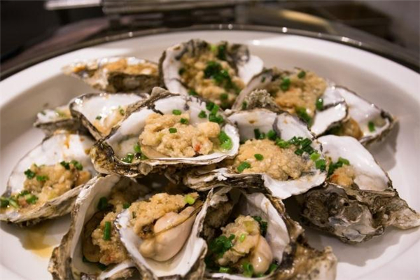 生蠔變綠還能吃嗎 生蠔肉發(fā)綠原因 生蠔變綠還能吃嗎 生蠔肉發(fā)綠原因