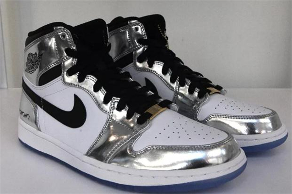 識貨上的鞋子可以退嗎 識貨退貨規(guī)則 識貨上的鞋子可以退嗎 識貨退貨規(guī)則