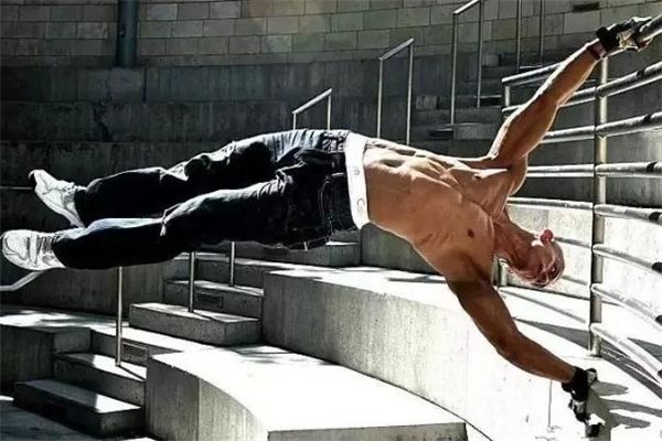 人體旗幟需要哪些肌肉 人體旗幟發(fā)力部位 人體旗幟需要哪些肌肉 人體旗幟發(fā)力部位