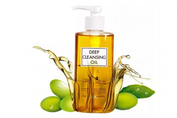 卸妝油的成分是什么 卸妝油如何使用 卸妝油的成分是什么 卸妝油如何使用