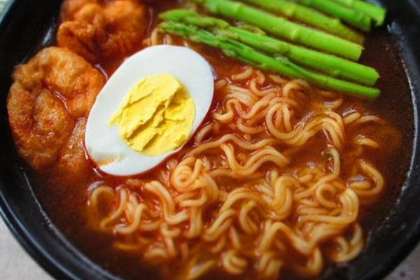 泡面能帶上飛機(jī)嗎 原因是這樣 泡面能帶上飛機(jī)嗎 原因是這樣