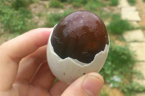 晚上吃皮蛋會發(fā)胖嗎 皮蛋的熱量 晚上吃皮蛋會發(fā)胖嗎 皮蛋的熱量