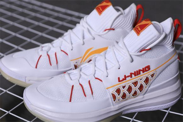 李寧937龍鱗測評 李寧937龍鱗實戰(zhàn)腳感 李寧937龍鱗測評 李寧937龍鱗實戰(zhàn)腳感