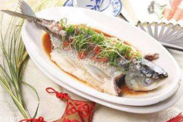 為什么春節(jié)要吃魚 吃魚代表什么 為什么春節(jié)要吃魚 吃魚代表什么
