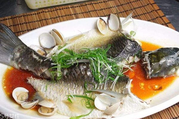 為什么春節(jié)要吃魚 吃魚代表什么 為什么春節(jié)要吃魚 吃魚代表什么