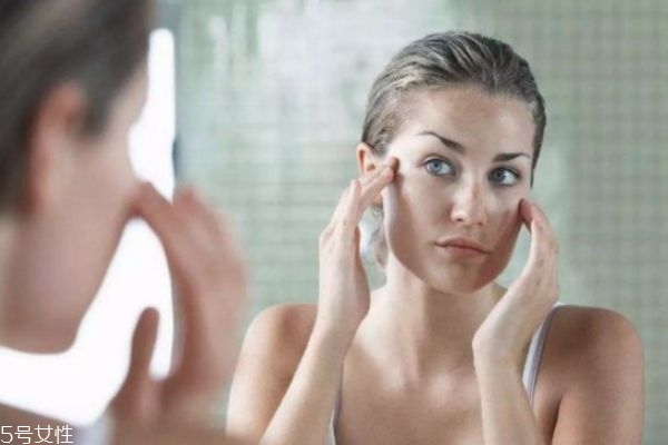 臉部皮膚粗糙怎么辦 臉部皮膚粗糙如何改善 臉部皮膚粗糙怎么辦 臉部皮膚粗糙如何改善