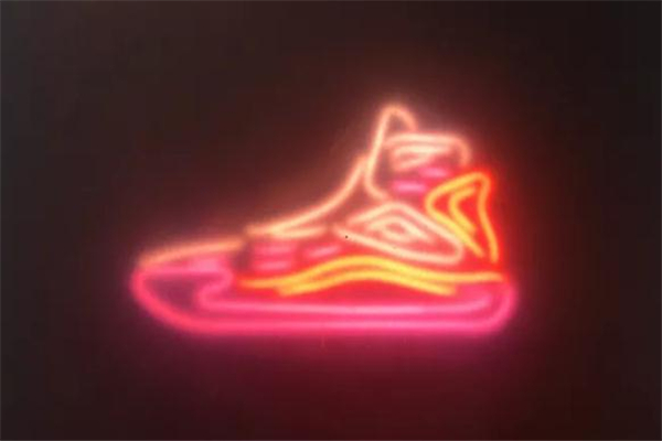 安踏kt5什么時候發(fā)售 安踏kt5諜照 安踏kt5什么時候發(fā)售 安踏kt5諜照