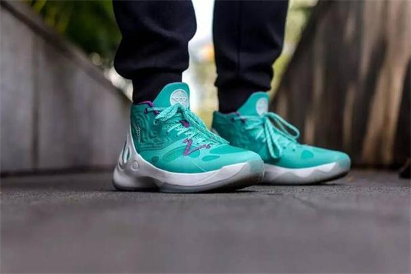 團(tuán)隊(duì)籃球鞋是什么意思 籃球鞋td版什么意思 團(tuán)隊(duì)籃球鞋是什么意思 籃球鞋td版什么意思