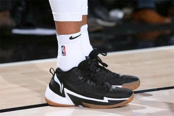 團(tuán)隊(duì)籃球鞋是什么意思 籃球鞋td版什么意思 團(tuán)隊(duì)籃球鞋是什么意思 籃球鞋td版什么意思