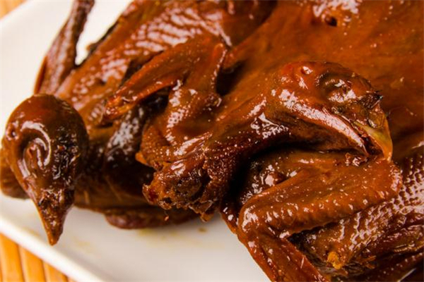 鵪鶉吃多了會(huì)上火嗎 和配料有關(guān) 鵪鶉吃多了會(huì)上火嗎 和配料有關(guān)