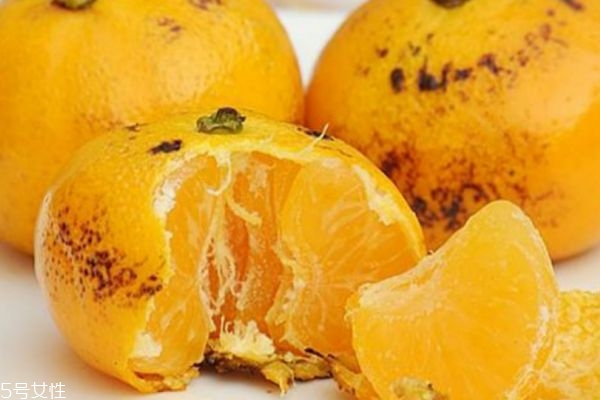吃烤橘子會上火嗎 烤橘子的禁忌 吃烤橘子會上火嗎 烤橘子的禁忌