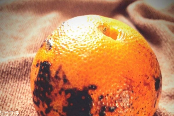 吃烤橘子會上火嗎 烤橘子的禁忌 吃烤橘子會上火嗎 烤橘子的禁忌