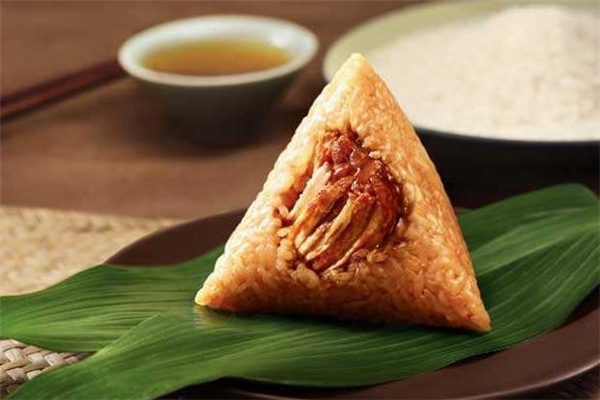 粽子發(fā)黃是怎么回事 粽子發(fā)黃還能吃嗎 粽子發(fā)黃是怎么回事 粽子發(fā)黃還能吃嗎