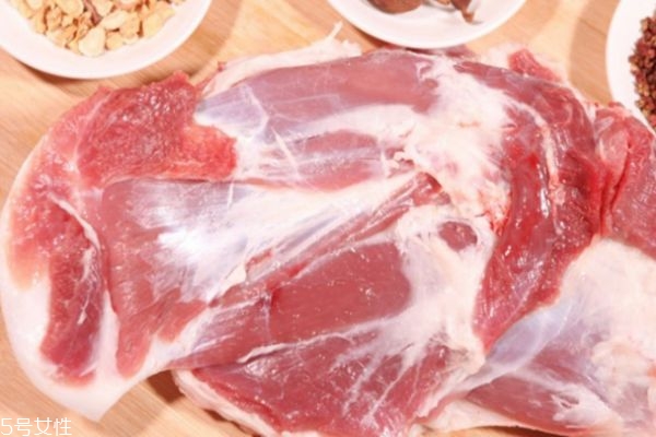 羊肉什么部位適合燉湯 羊的各個(gè)部位分別適合哪種吃法 羊肉什么部位適合燉湯 羊的各個(gè)部位分別適合哪種吃法