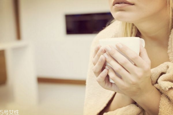 雪碧沖雞蛋治咳嗽嗎 快速止咳的正確偏方 雪碧沖雞蛋治咳嗽嗎 快速止咳的正確偏方