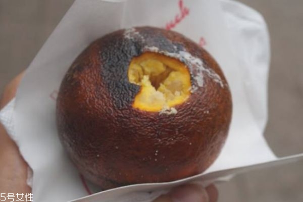 烤橘子治咳嗽幾天有效 烤橘子的功效 烤橘子治咳嗽幾天有效 烤橘子的功效