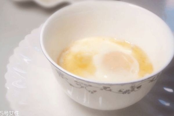 白糖蒸雞蛋做法及功效 白糖蒸雞蛋禁忌 白糖蒸雞蛋做法及功效 白糖蒸雞蛋禁忌