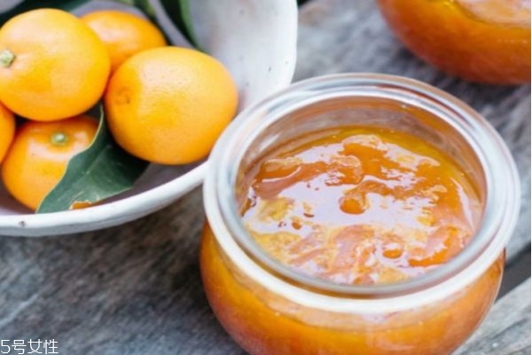 金桔一天吃幾個(gè)好 金桔的功效與作用 金桔一天吃幾個(gè)好 金桔的功效與作用