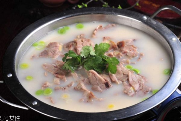 羊肉什么部位適合燉湯 羊的各個(gè)部位分別適合哪種吃法 羊肉什么部位適合燉湯 羊的各個(gè)部位分別適合哪種吃法