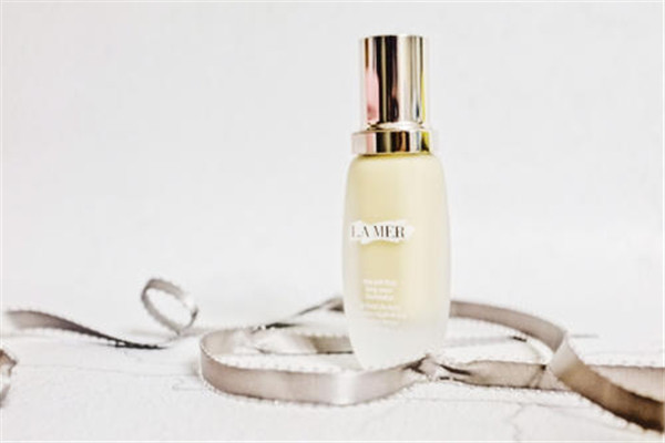 海藍(lán)之謎粉底液好用嗎 海藍(lán)之謎好用嗎 海藍(lán)之謎粉底液好用嗎 海藍(lán)之謎好用嗎